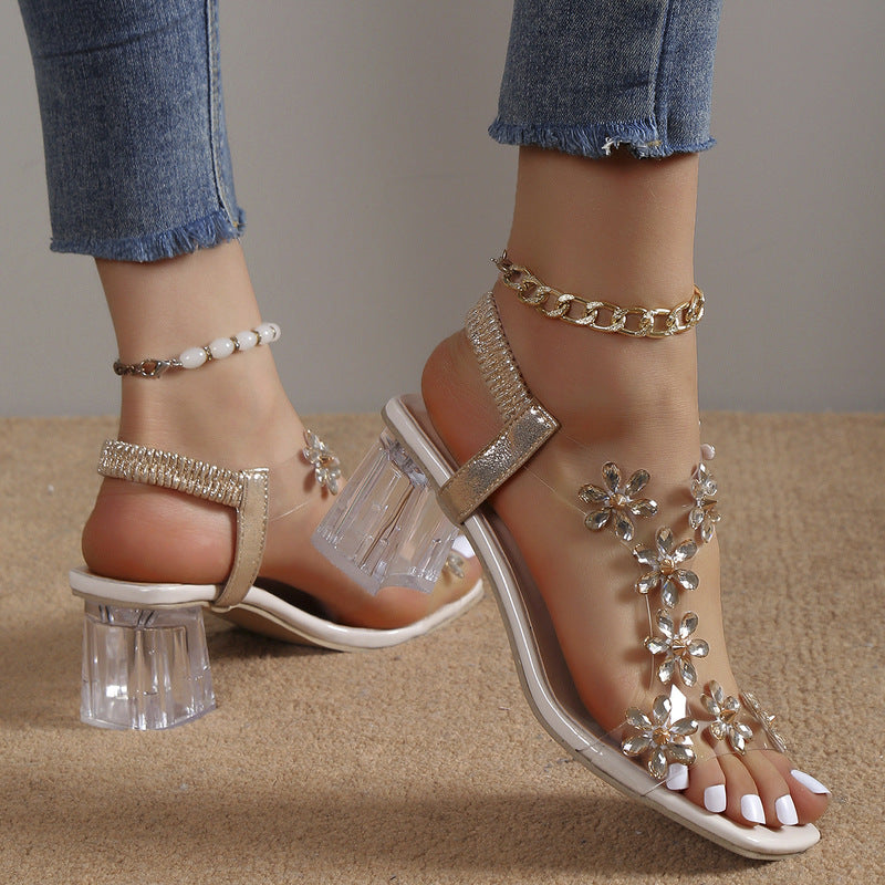 Heidi - Verschnörkelte Sandalen mit Luxusabsatz